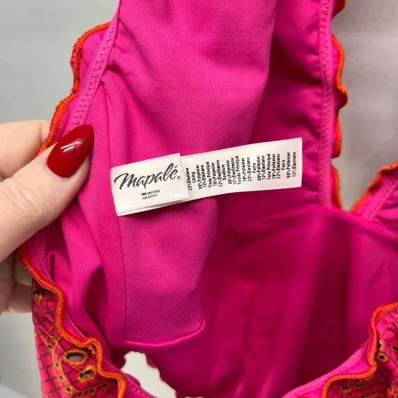 Red eyelet‎ Halter one piece swimsuit Style 67128 - Picture 5 of 7